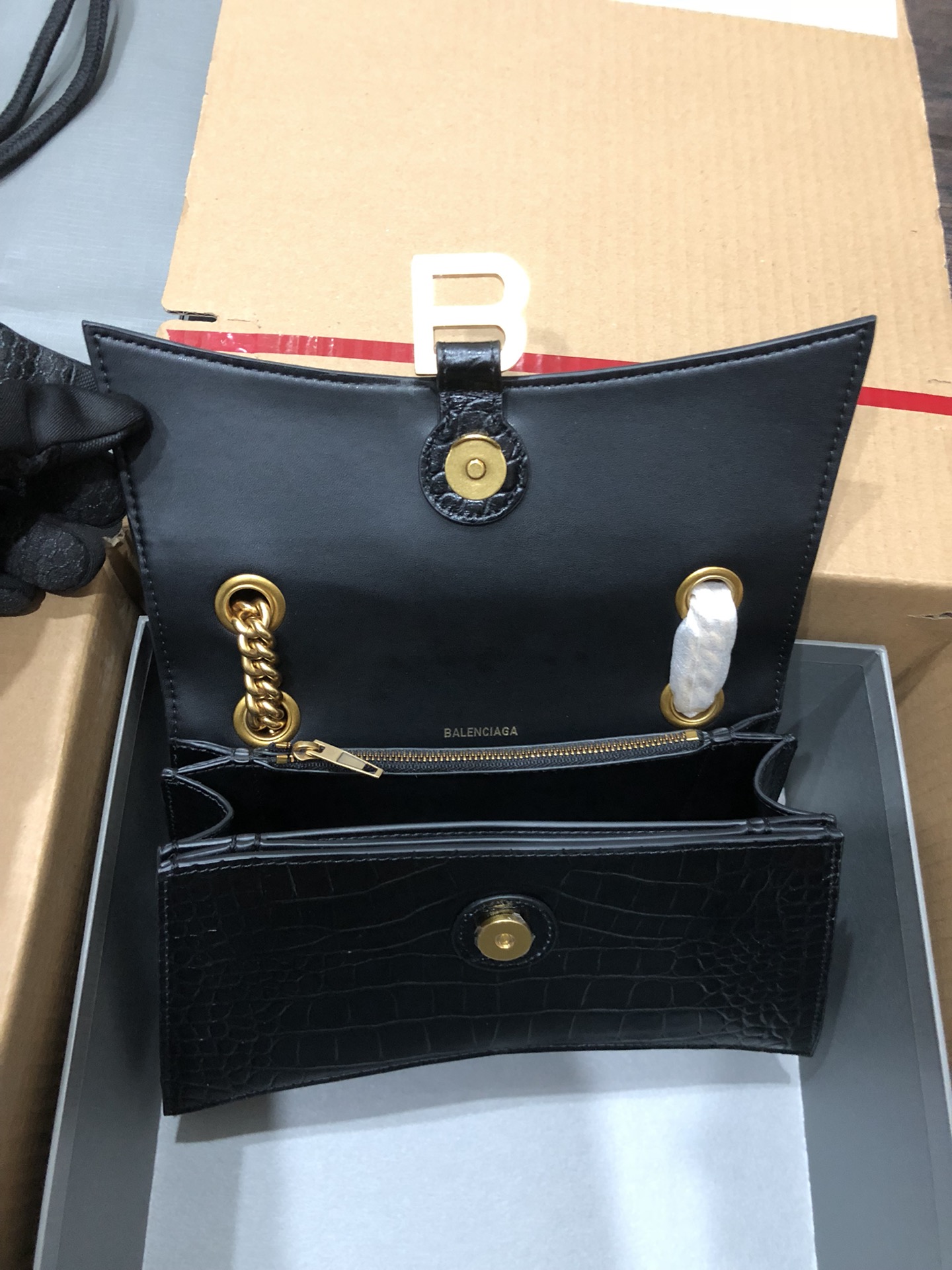 Balenciaga Style Black Leather Chain Bag style reference detail image 6 from source 776233