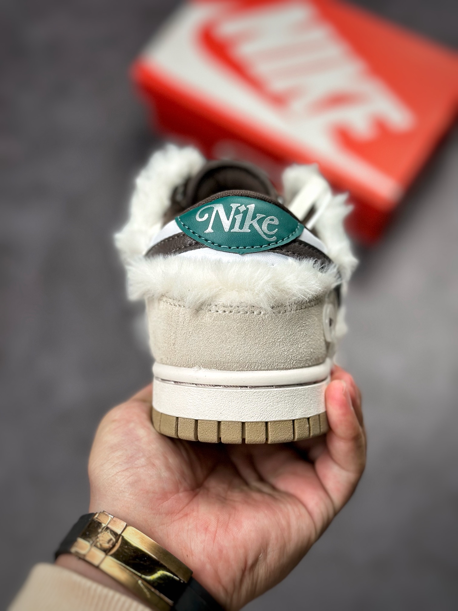 210 NIKE SB Dunk Low 皮草宝石 婚鞋 FB1859-121