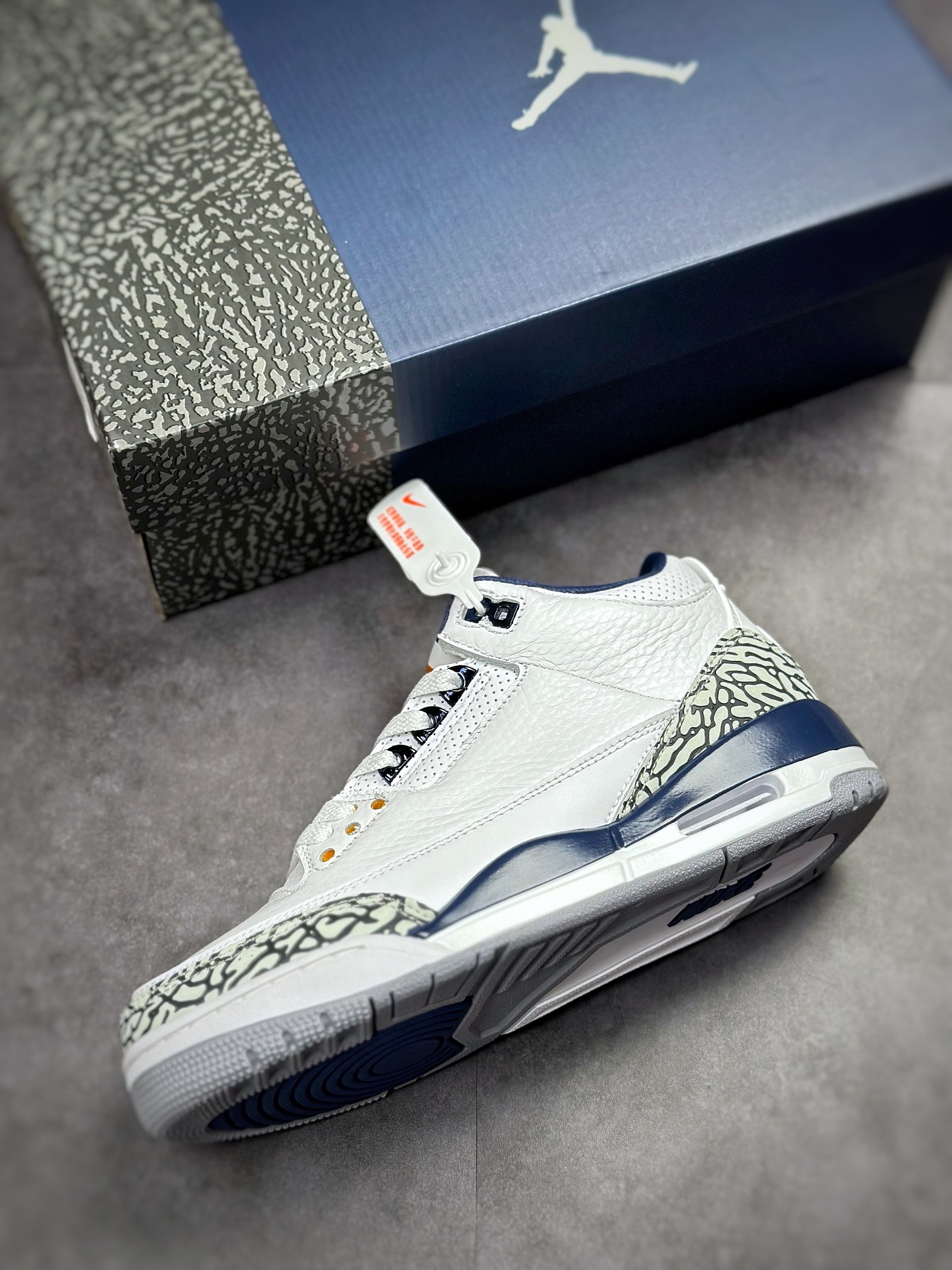 300 Air Jordan 3 Retro "wizards" 奇才白蓝配色 CT8532-148