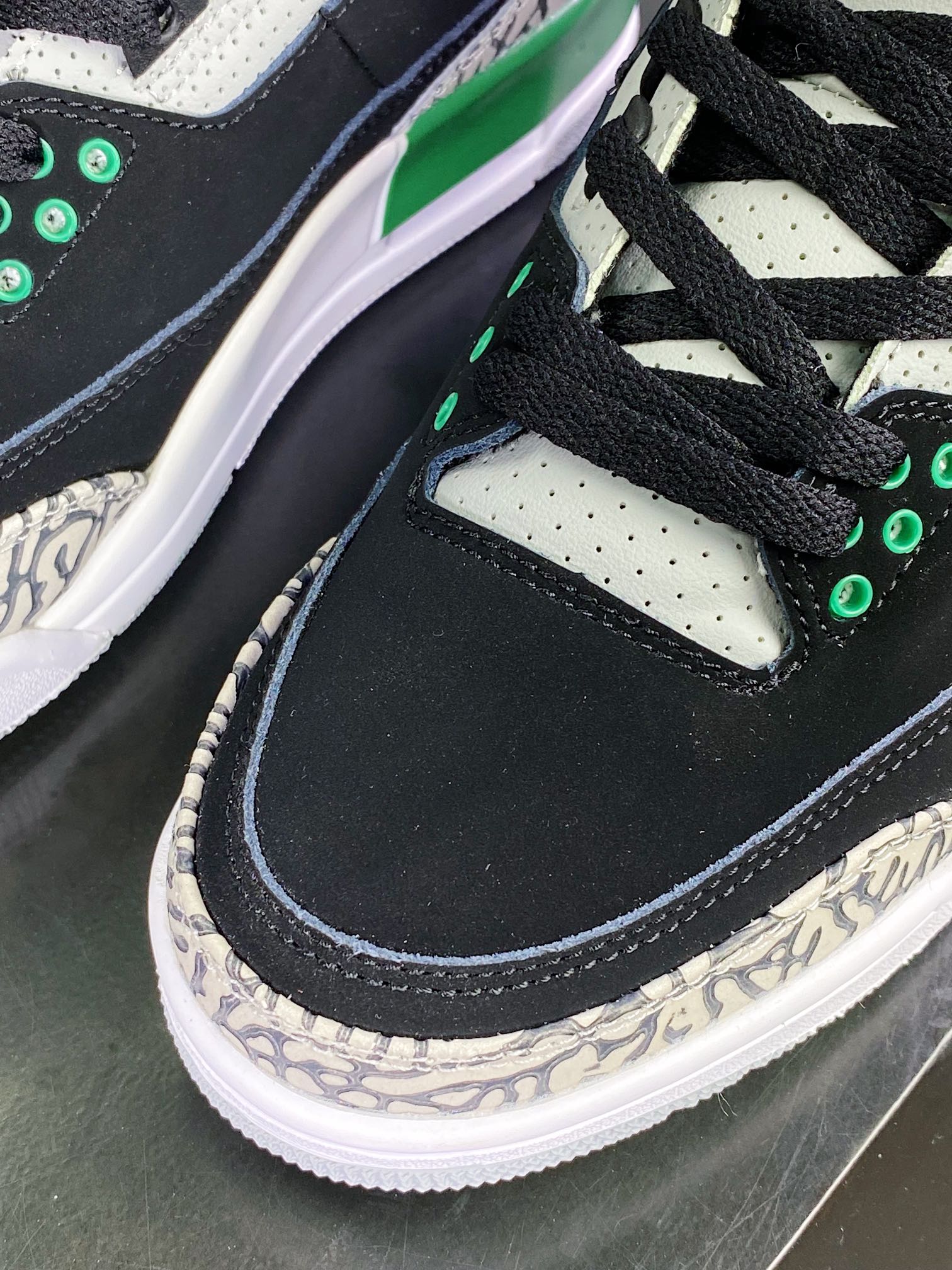 Air Jordan 3 Retro ”Pine Green” Michael · AJ3 on behalf of CT8532-030