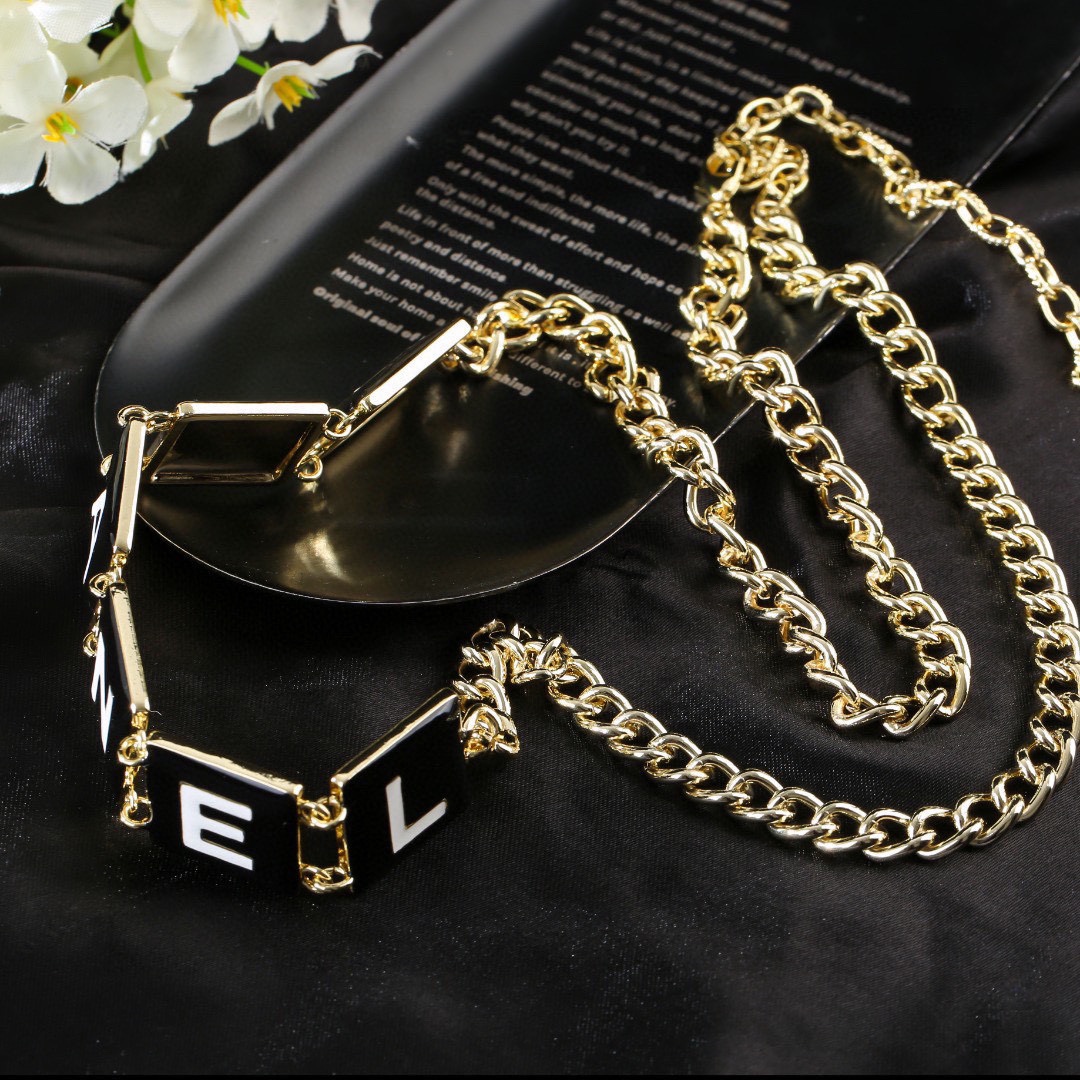 小香 Chanel 新品腰链 代购级别 一比一品质 香奈鹅 系列 经典cc logo 风格高级百搭 高级