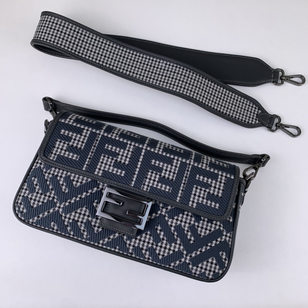 🔥In Stock✔️ FÉŃĎI Baguette Houndstooth Embroidered Fabric Bag✨✨Highly Recommended🍀🍀🍀 Favorite of Fashion Influencers Size: 26x15x6 cm Model No.: 2021 image 1