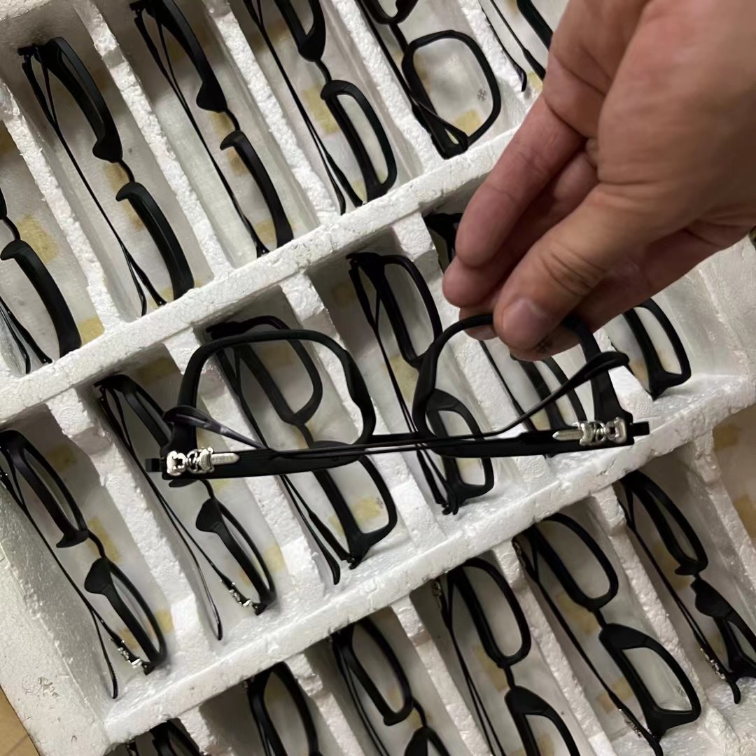 Eyeglass Frames