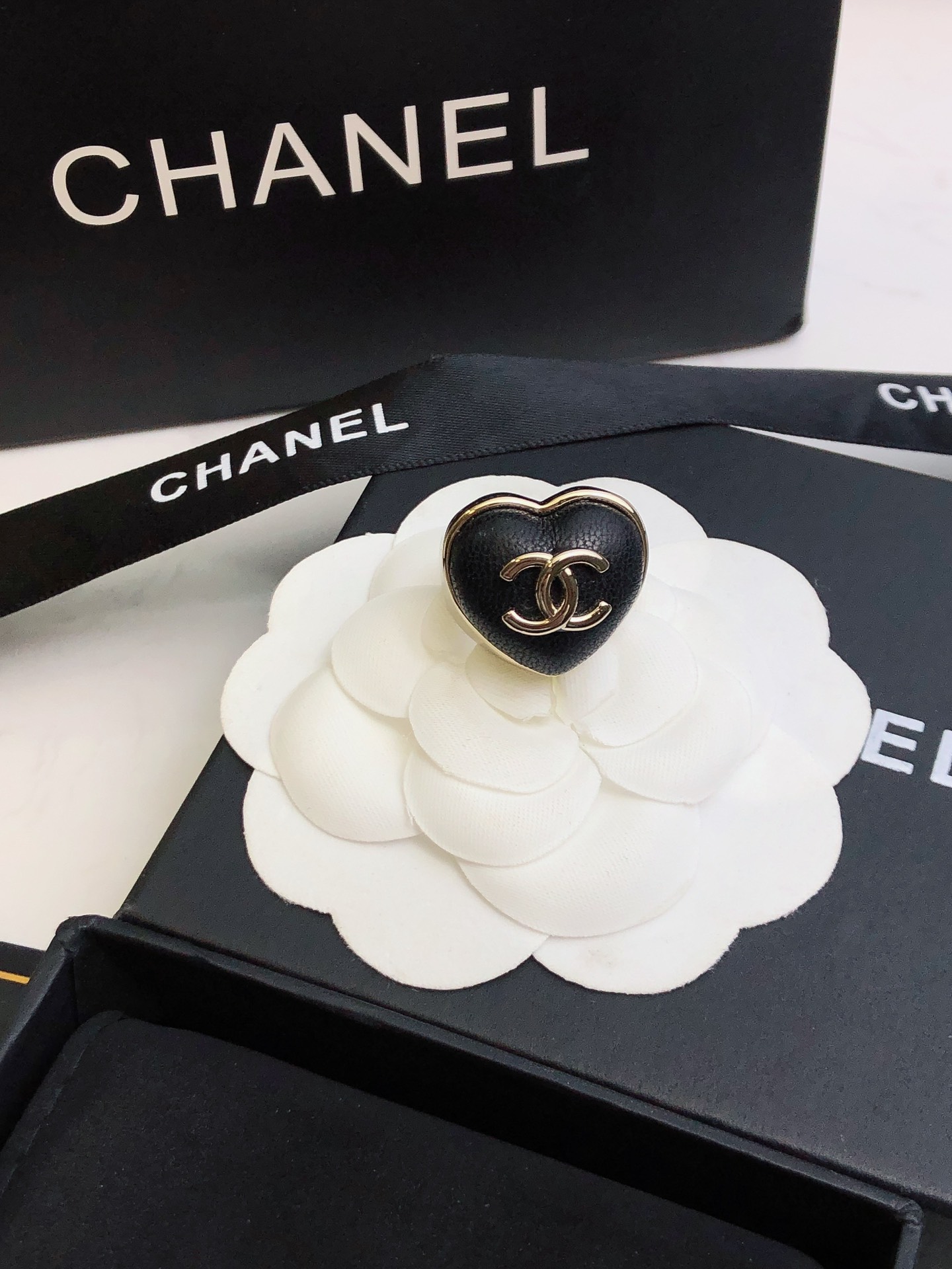 Chanel Haute Couture Haute Couture Fine Jewelry Necklace Bracelet Ring 2