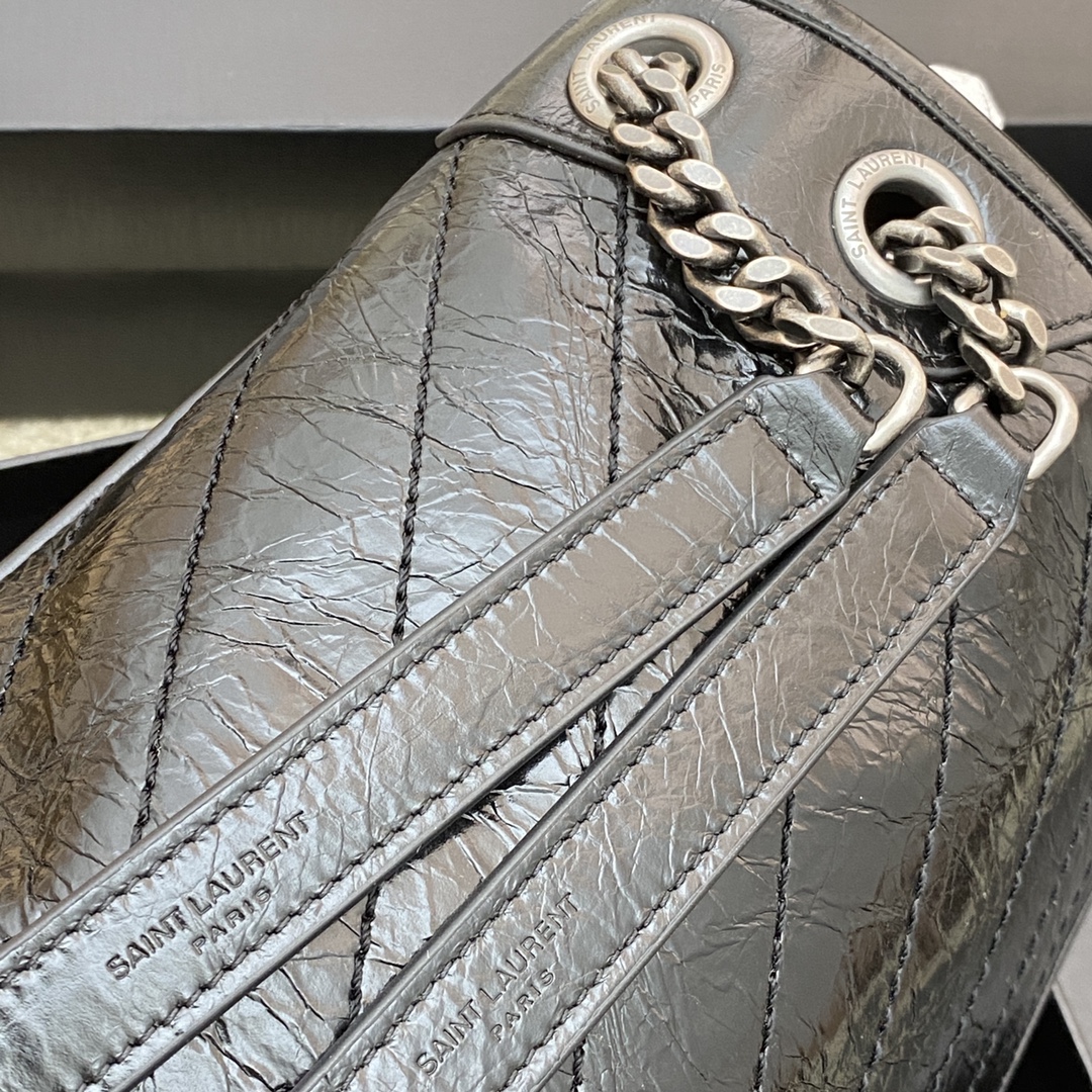 Saint Laurent 油腊黑皮/古银