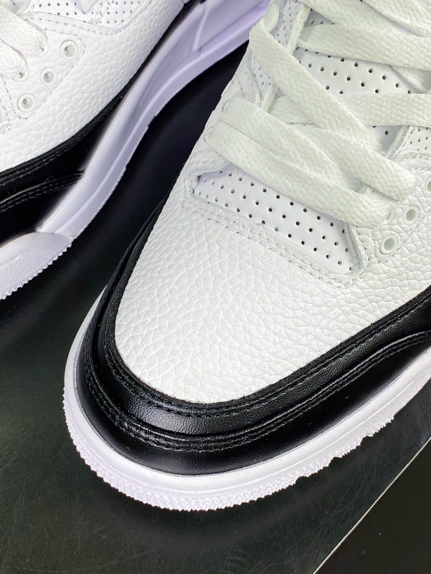 Fragment Design x Air Jordan 3 SP ”Fragment” ”Fujiwara Hiroshi White Black Lightning” DA3595-100-Top High Quatity Cheap Sneakers Fashion Clothing Clothes Bags handbags Shoes of all Brand wholesale With The best Quality And Beautiful Price from China Factory Chinese suppliers wholesaler seller Fragment Design x Air Jordan 3 SP ”Fragment” ”Fujiwara Hiroshi White Black Lightning” DA3595-100
