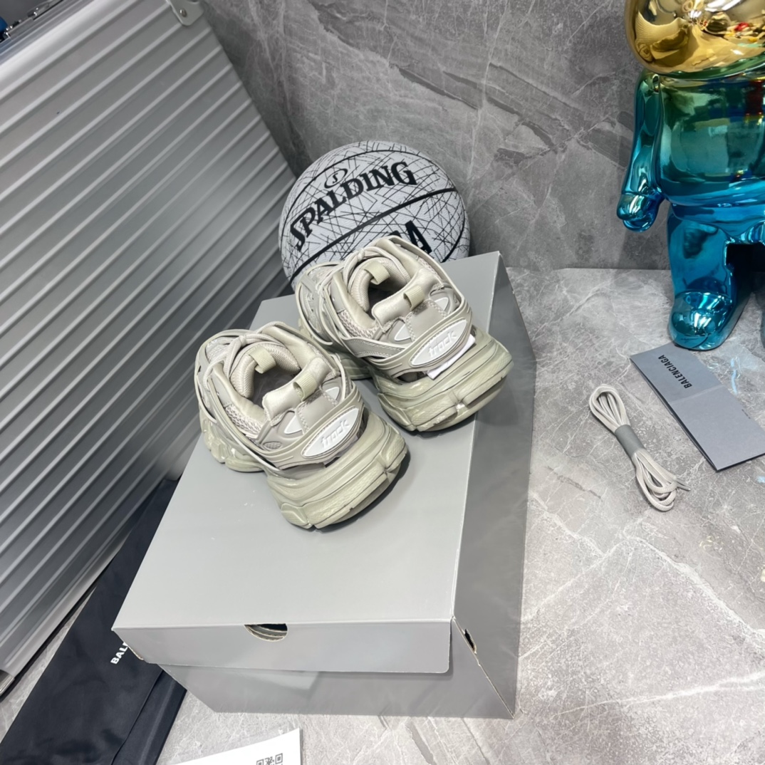 Hermès 三代户外概念鞋 Balenciaga Sneaker Tess s