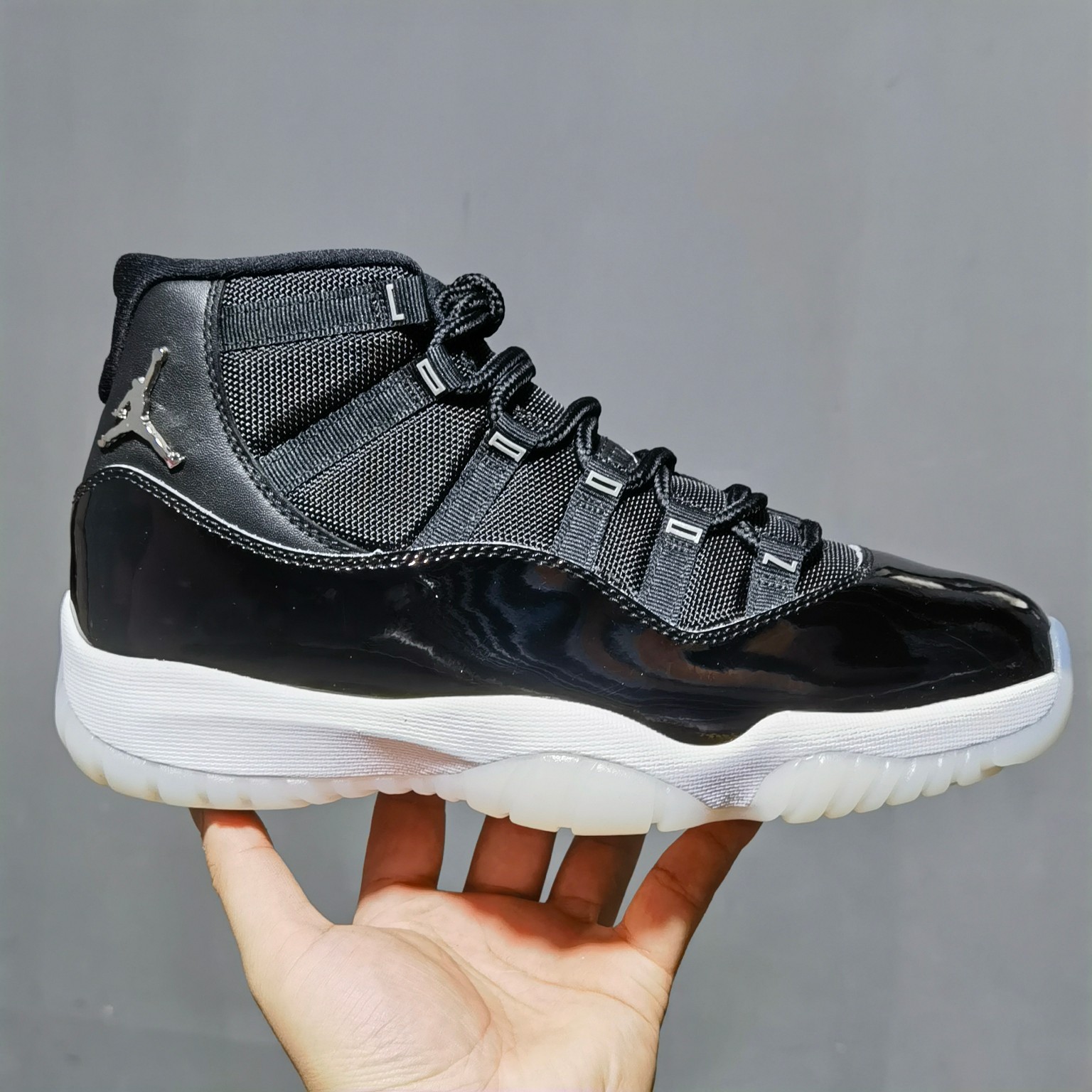 AJ11黑银尺码40-47.5总裁新