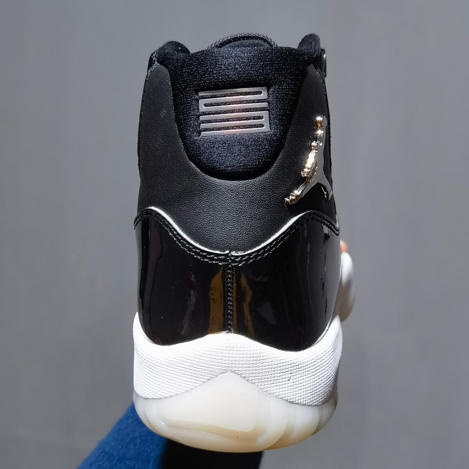 AJ11黑银尺码40-47.5总裁新