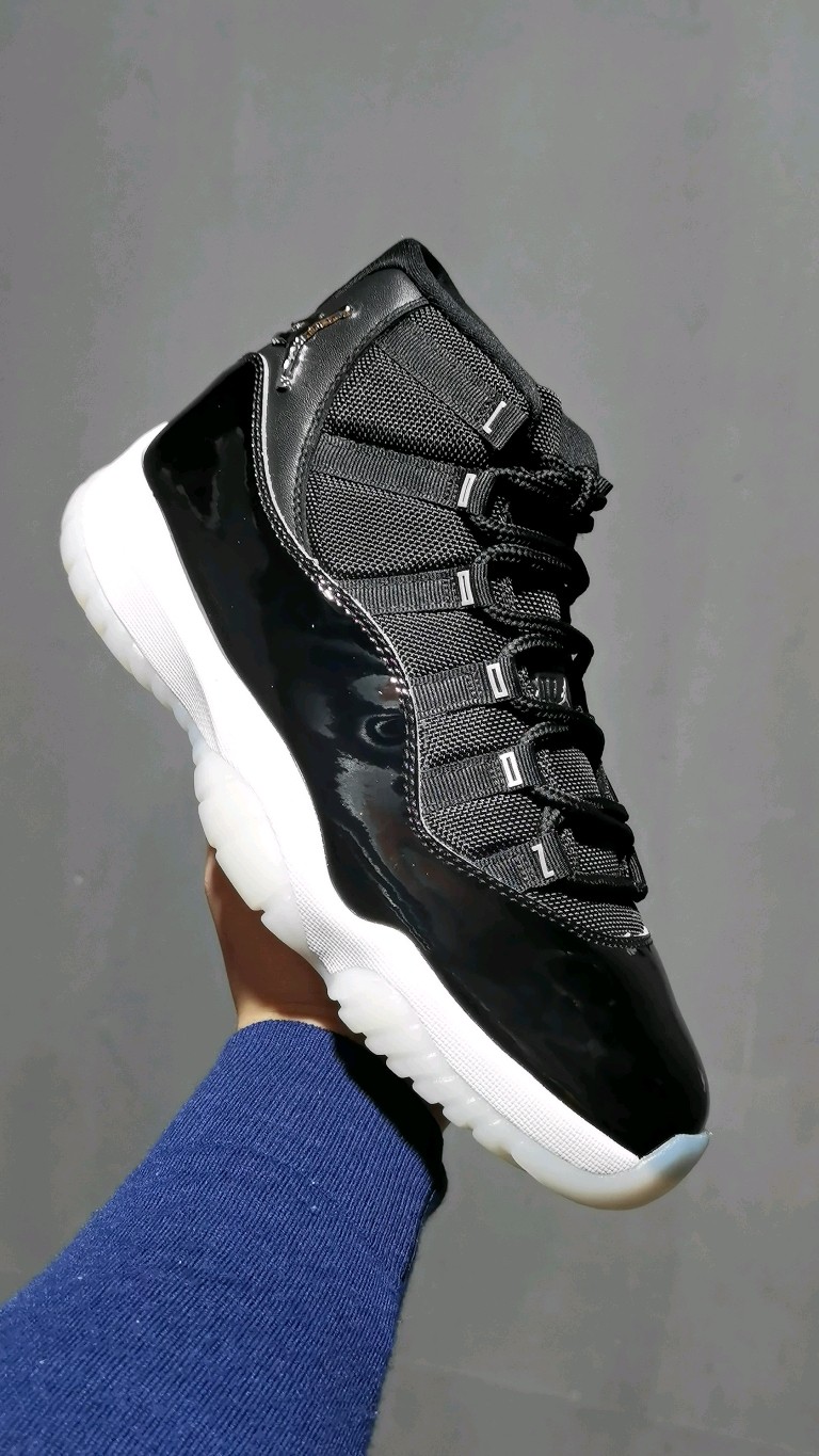 AJ11黑银尺码40-47.5总裁新