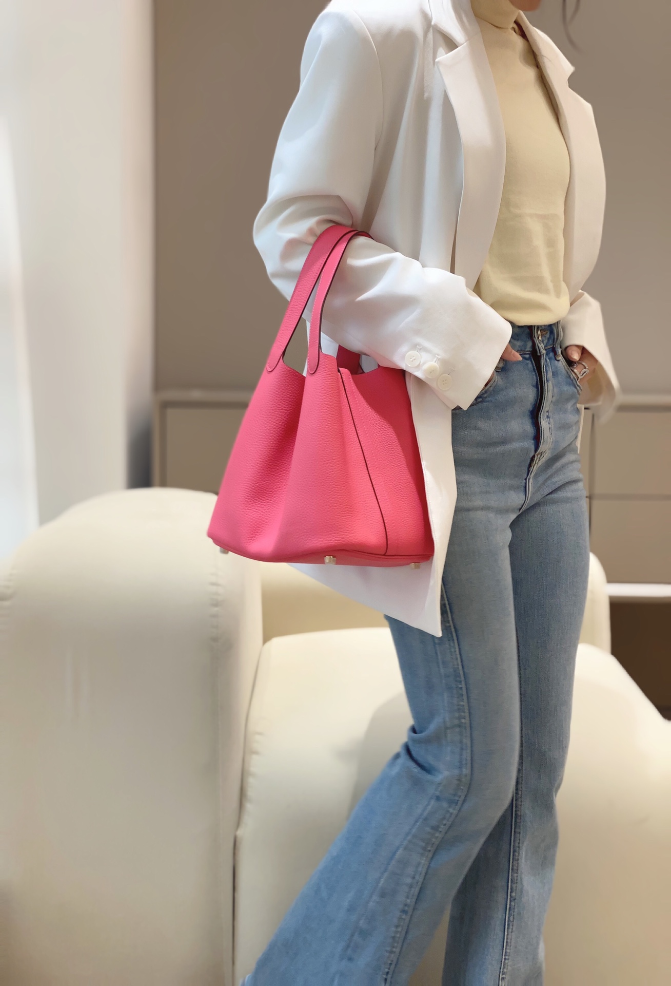 Louis Vuitton Haute Couture Classic Luxury Handbag Shoulder Crossbody 3