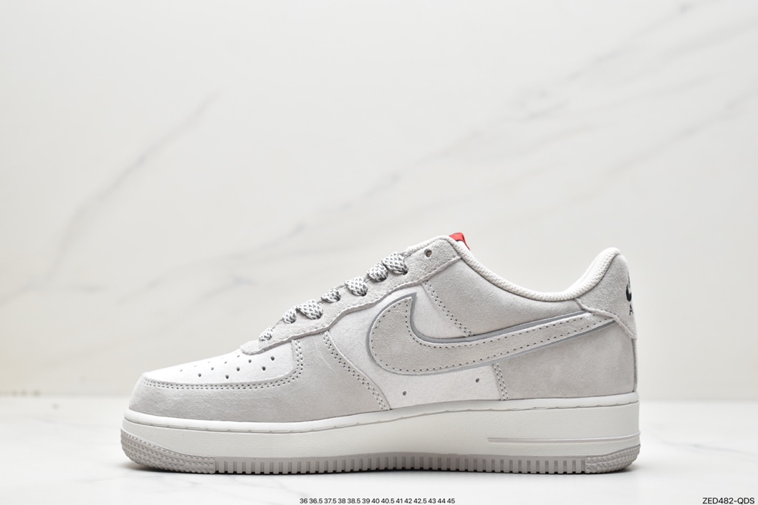 260  AKIRA×Nike Air Force 1 Low ’07 空军一号低帮休闲板鞋 PA0820-273