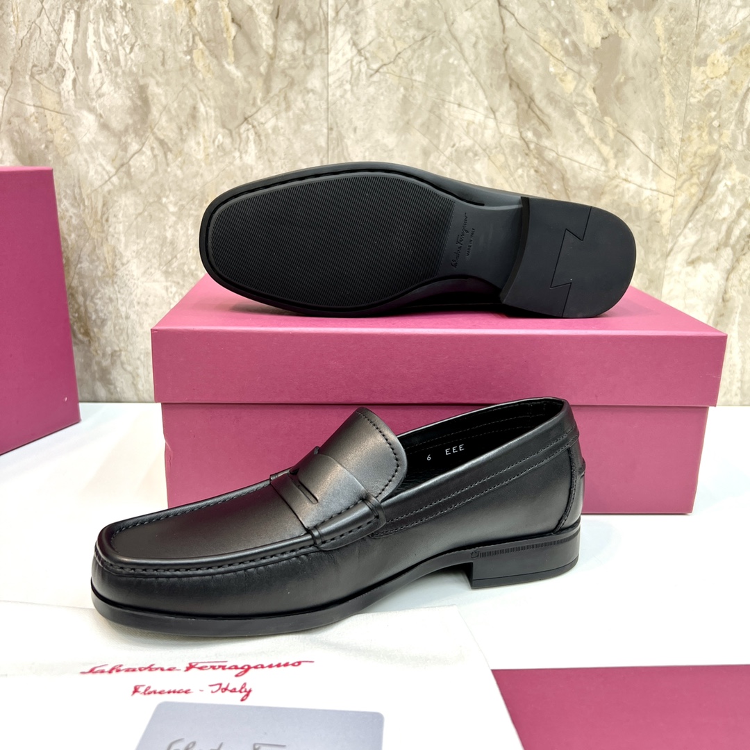 Salvatore Ferragamo Men's Black Leather Loafers - Business Casual Style 10 i1670439633 6944 8