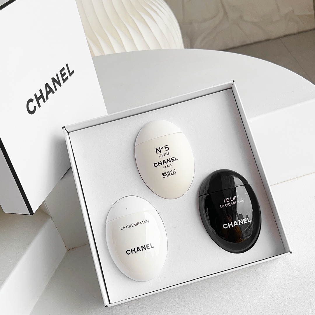 Chanel Haute Couture Artisanal Perfumery Haute Fragrance Scent Perfume 2