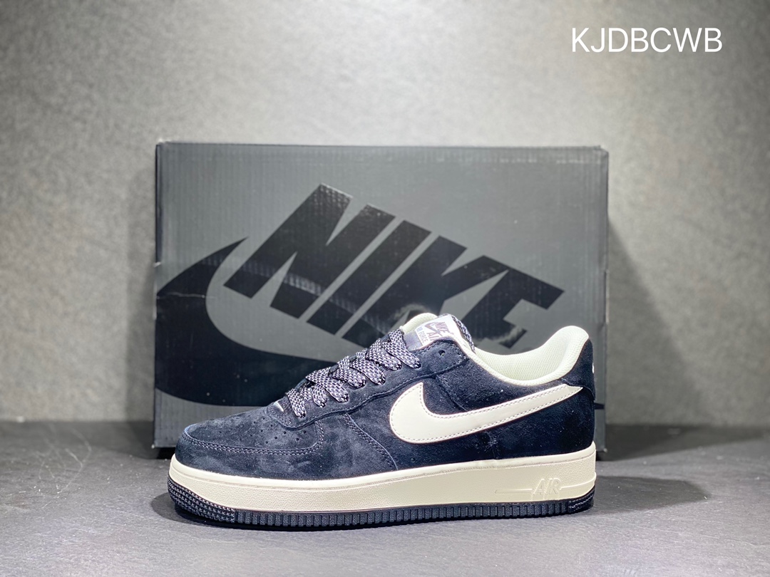 220 Nike Air Force 1 空军一号  DJ3911-001