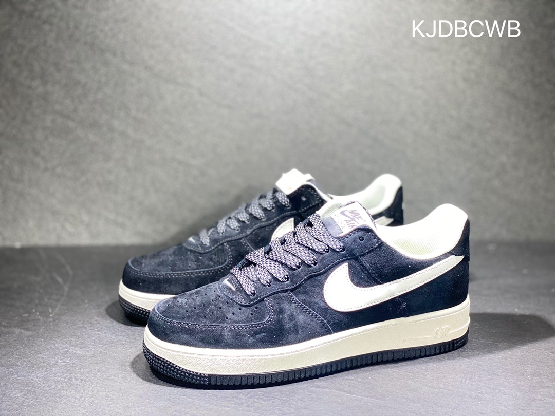 220 Nike Air Force 1 空军一号  DJ3911-001