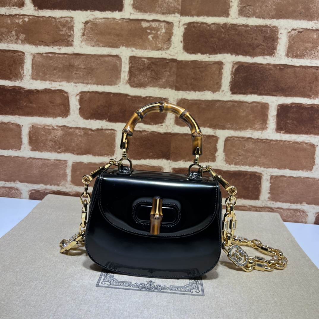 NO:197800,The quality of the counter, top-quality original goods, real-life photos!  Model number 724641g color patent leather ~ size width 17x height 12x side width 7.5, shipped!  Batch, GUCCI [original skin], gucci19860909专柜品质,顶级原单货,实物实拍！款号724641克色漆皮～尺寸宽17x高12x侧宽7.5,出货了！批,GUCCI【原厂皮】,gucci,Bag