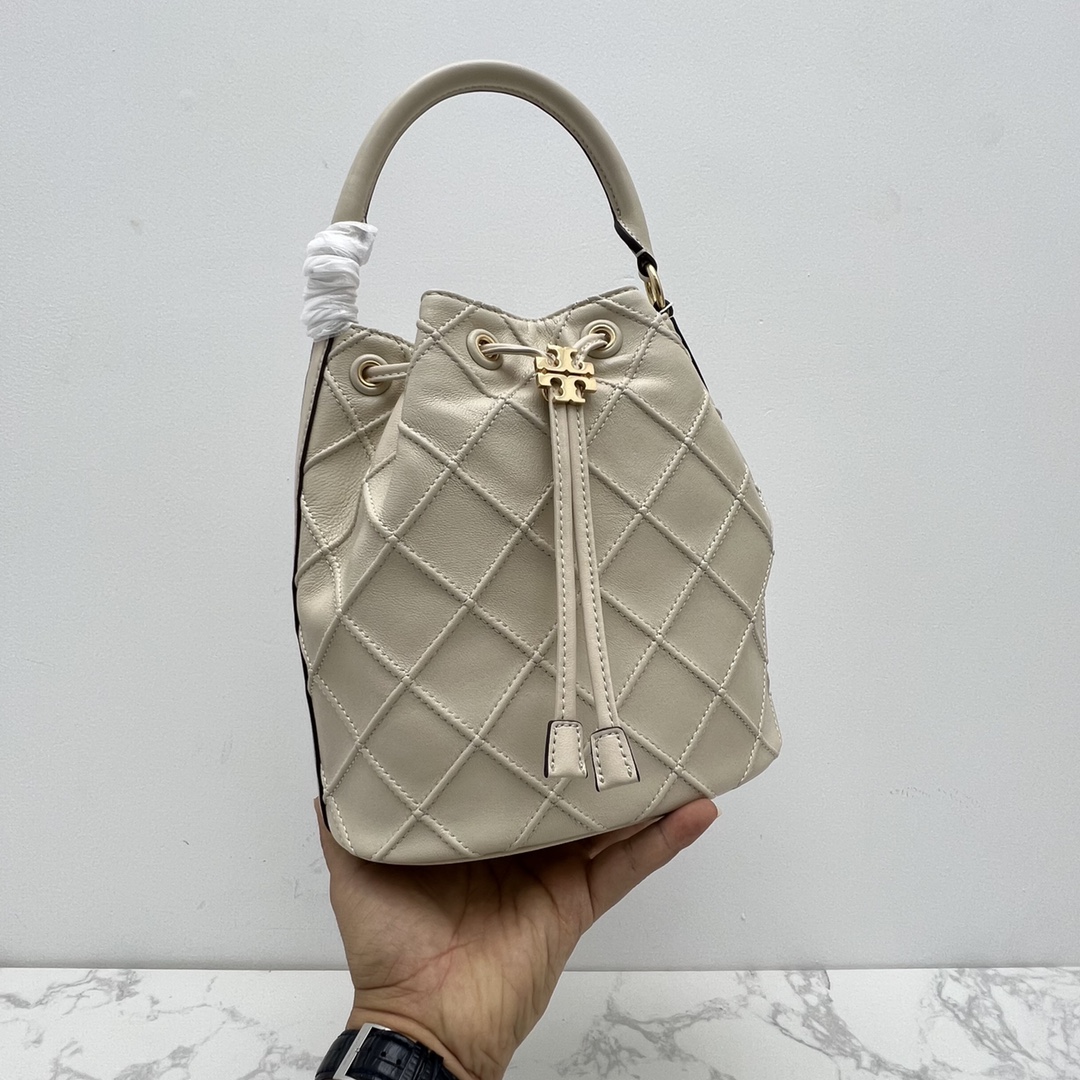 Tory Burch ～编号小号565 大号564