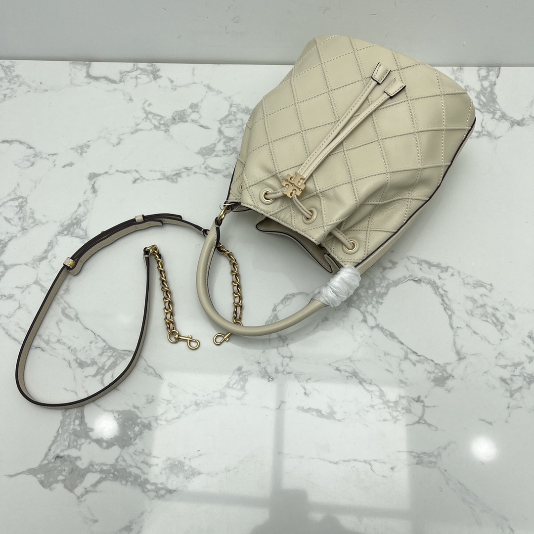 Tory Burch ～编号小号565 大号564