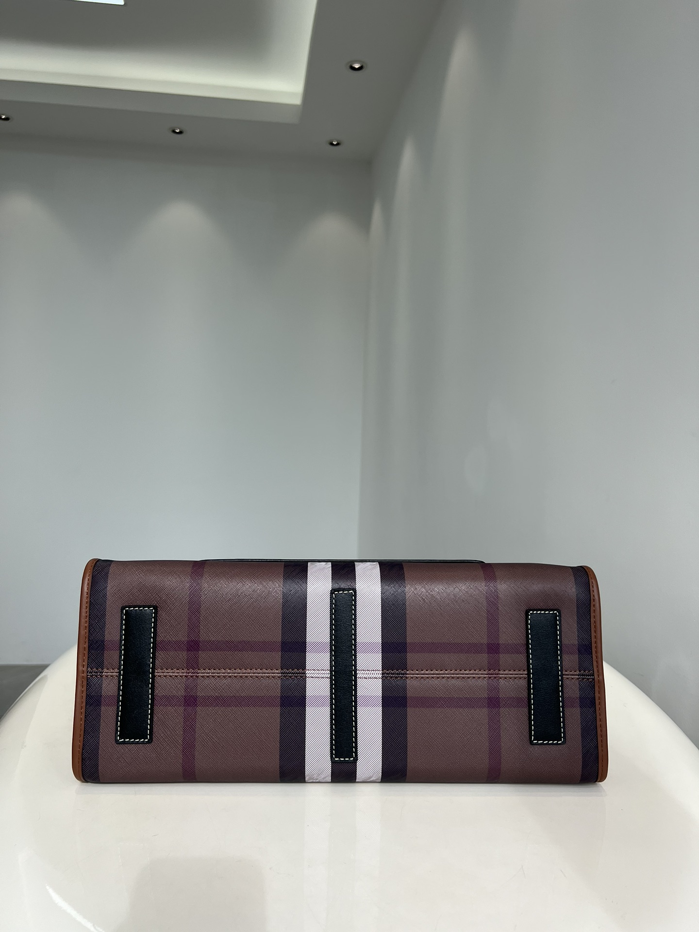 Burberry Freya Tote Bag in Vintage Check Canvas and Leather 8 i1670482227 9557 5