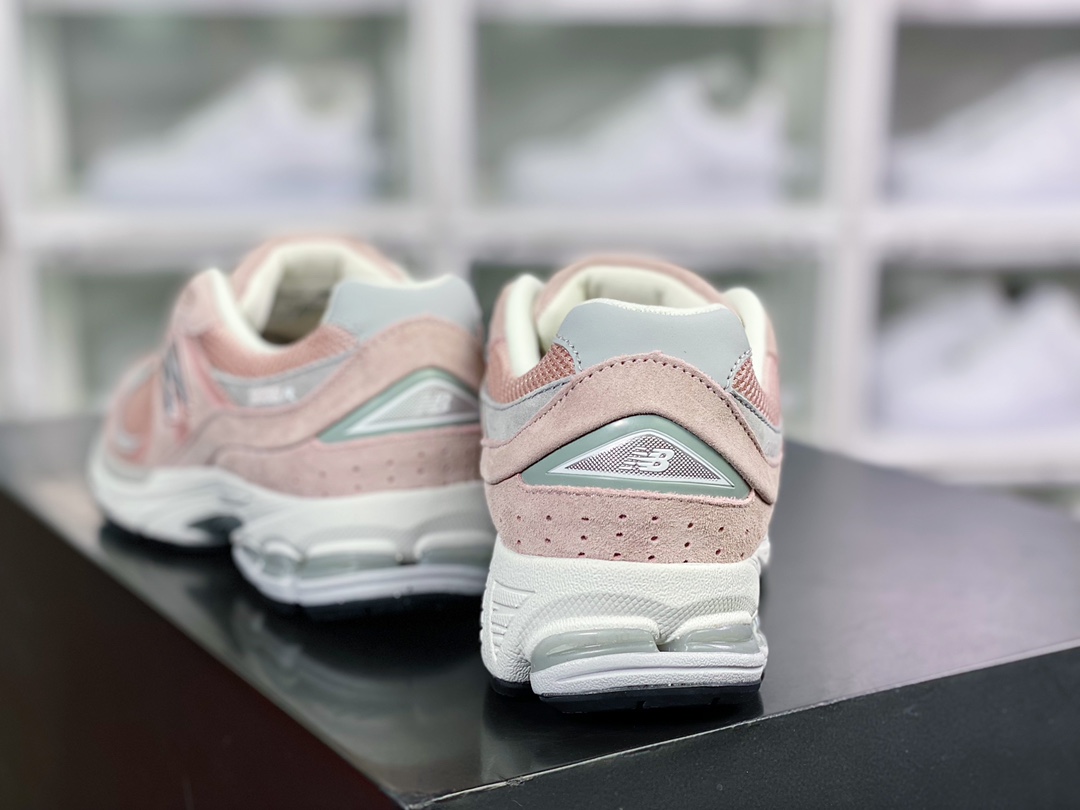 NB ML2002 Series Retro Daddy Style Casual Sports Jogging Shoes ”Dirty Pink White” M2002R4