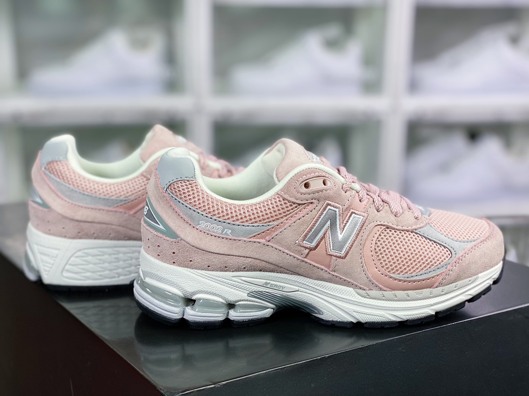 NB ML2002 Series Retro Daddy Style Casual Sports Jogging Shoes ”Dirty Pink White” M2002R4