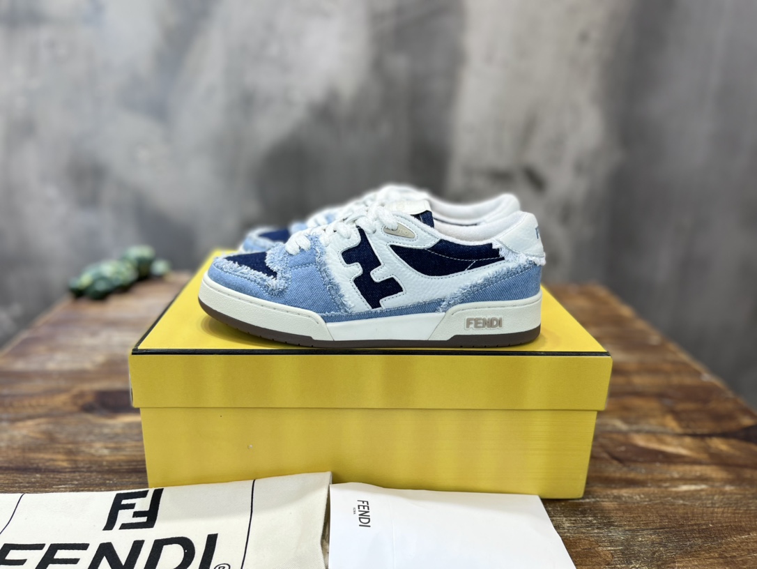 Fendi 区别通货Fendi芬迪2022新春找