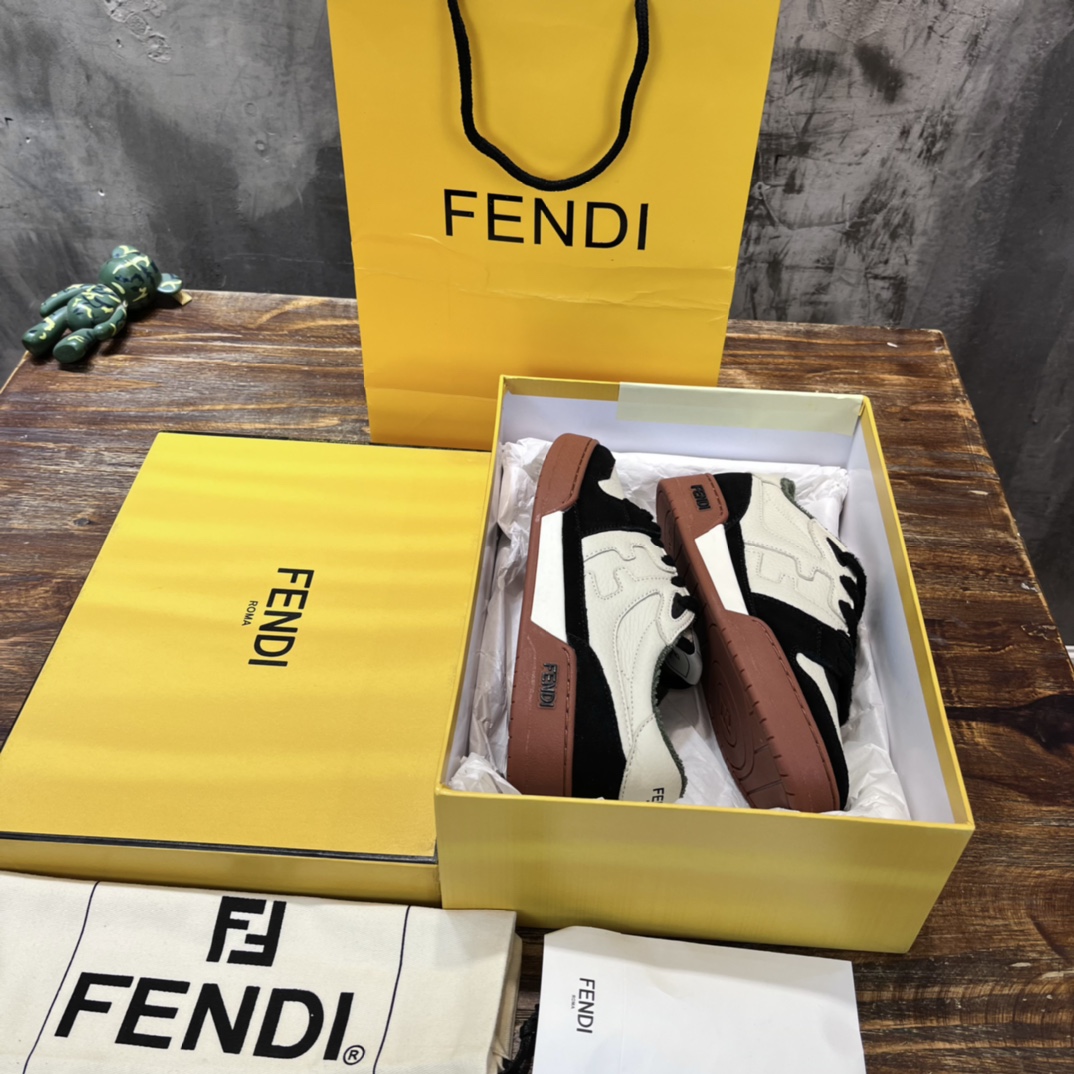 Fendi 区别通货Fendi芬迪2022新春找