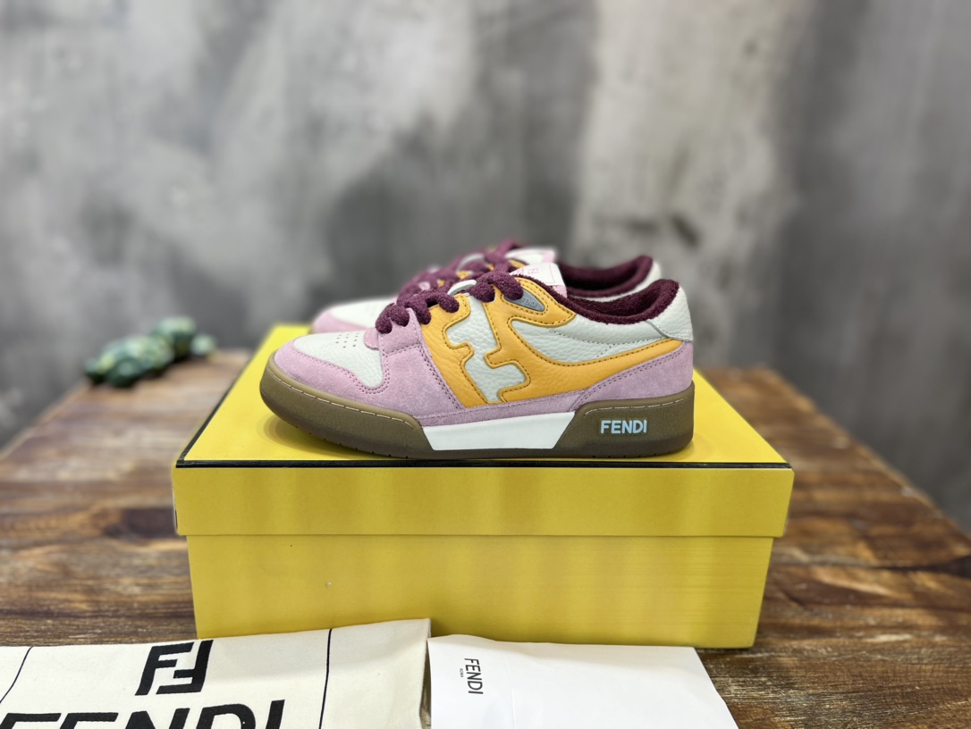 Fendi 区别通货Fendi芬迪2022新春找