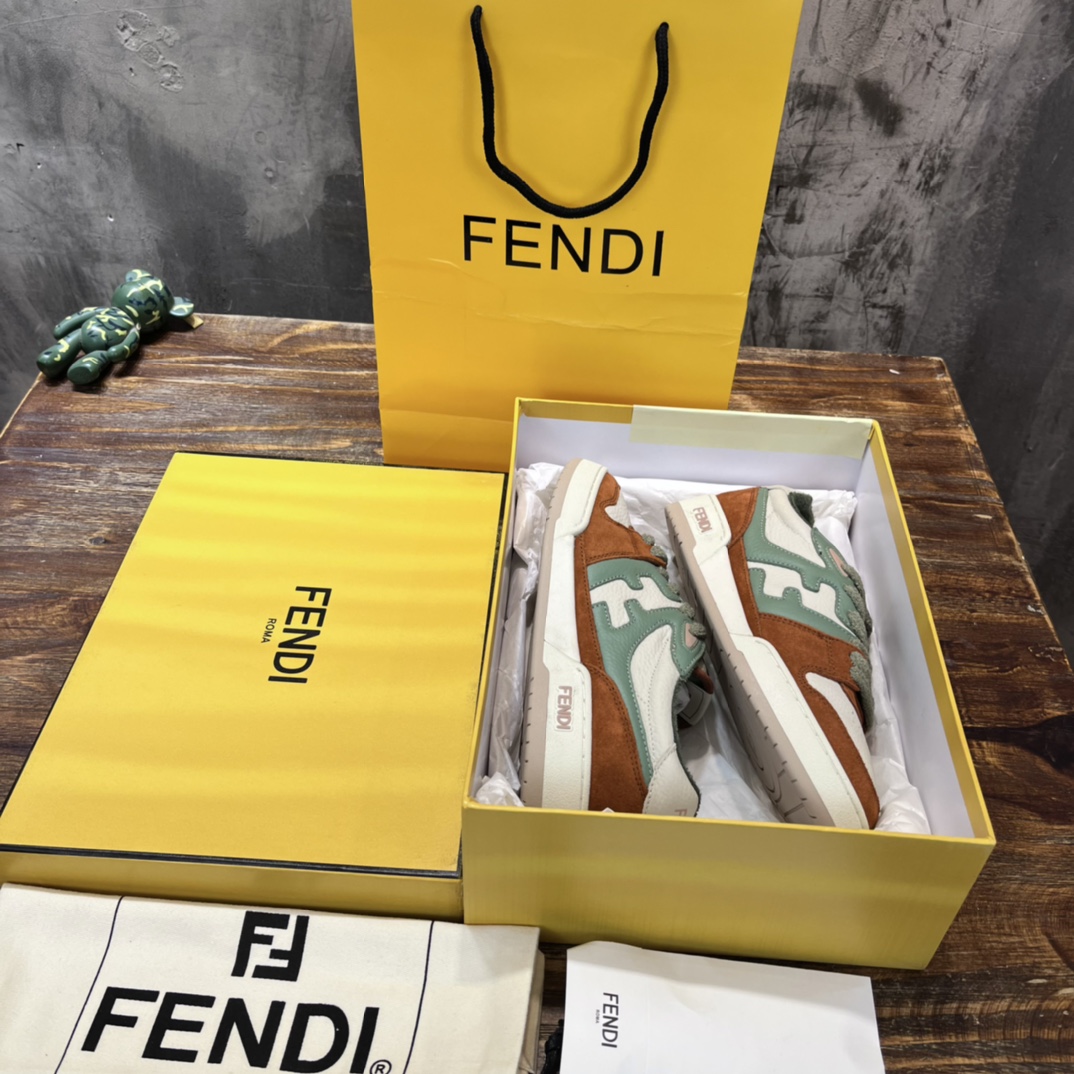 Fendi 区别通货Fendi芬迪2022新春找