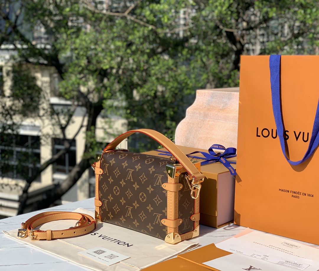 🌼 m46358尺寸21×14×6cm 2023 LV老花软盒子系列 side trunk 🌼Pm手袋，