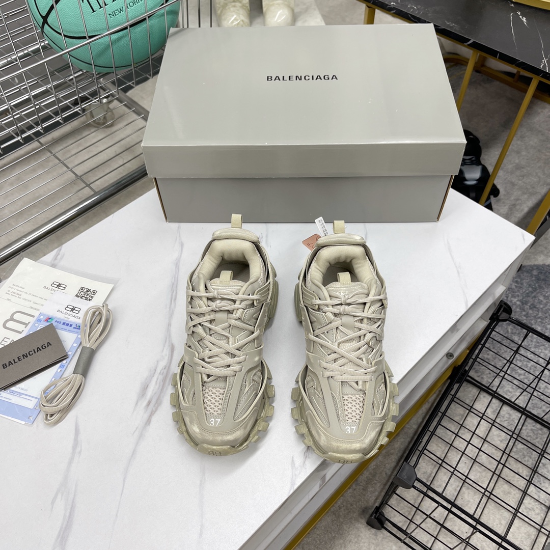 NO:164994,GOOD version Balenciaga 3.0 generation outdoor concept shoes Balenciaga Sneaker Tess 3.0 luminous white and green (no light version) Exclusive pure original version Precise details and precise alignment official Private model combination sole Original large box From the inside to the outside Everything 100% restores the official configuration Top-level special for foreign trade Crushes all real-mark versions on the market Size35 36 37 38 39 40 41 42 43 44 45, Dad shoes, balenciaga, balenciaga19860909GOOD版本 巴黎世家 3.0代户外概念鞋 Balenciaga Sneaker Tess 3.0夜光白绿（无灯版） 独家纯原版本 细节精准对位官方 私模组合大底 原装大盒 从里到外 一切百分百还原官方配置 顶级专供外贸 碾压市面一切真标版本 Size35 36 37 38 39 40 41 42 43 44 45,老爹鞋,balenciaga,balenciaga,Women's Shoes