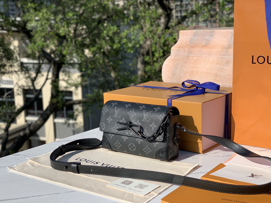 🌼 m81783尺寸18-11-6.5cmLv 22新款秋冬老花盒子包，steamer又一断货王，国外渠