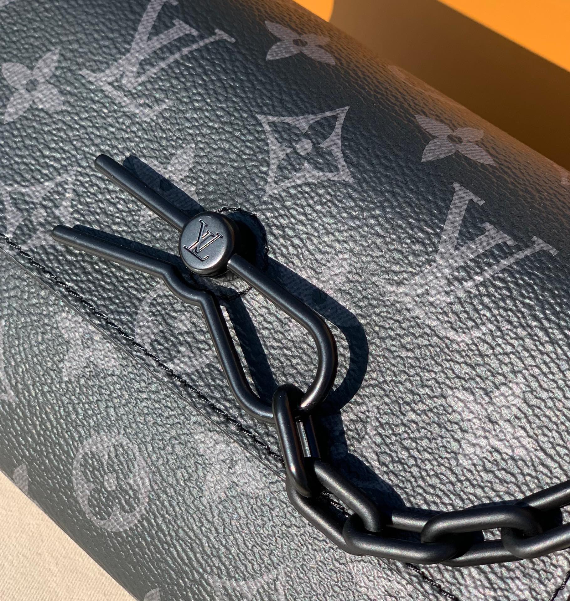 🌼 m81783尺寸18-11-6.5cmLv 22新款秋冬老花盒子包，steamer又一断货王，国外渠