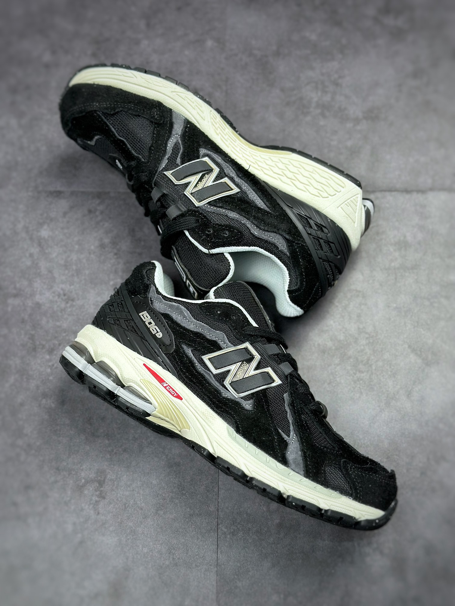 220 New Balance M1906系列 复古单品宝藏老爹鞋款M1906DB