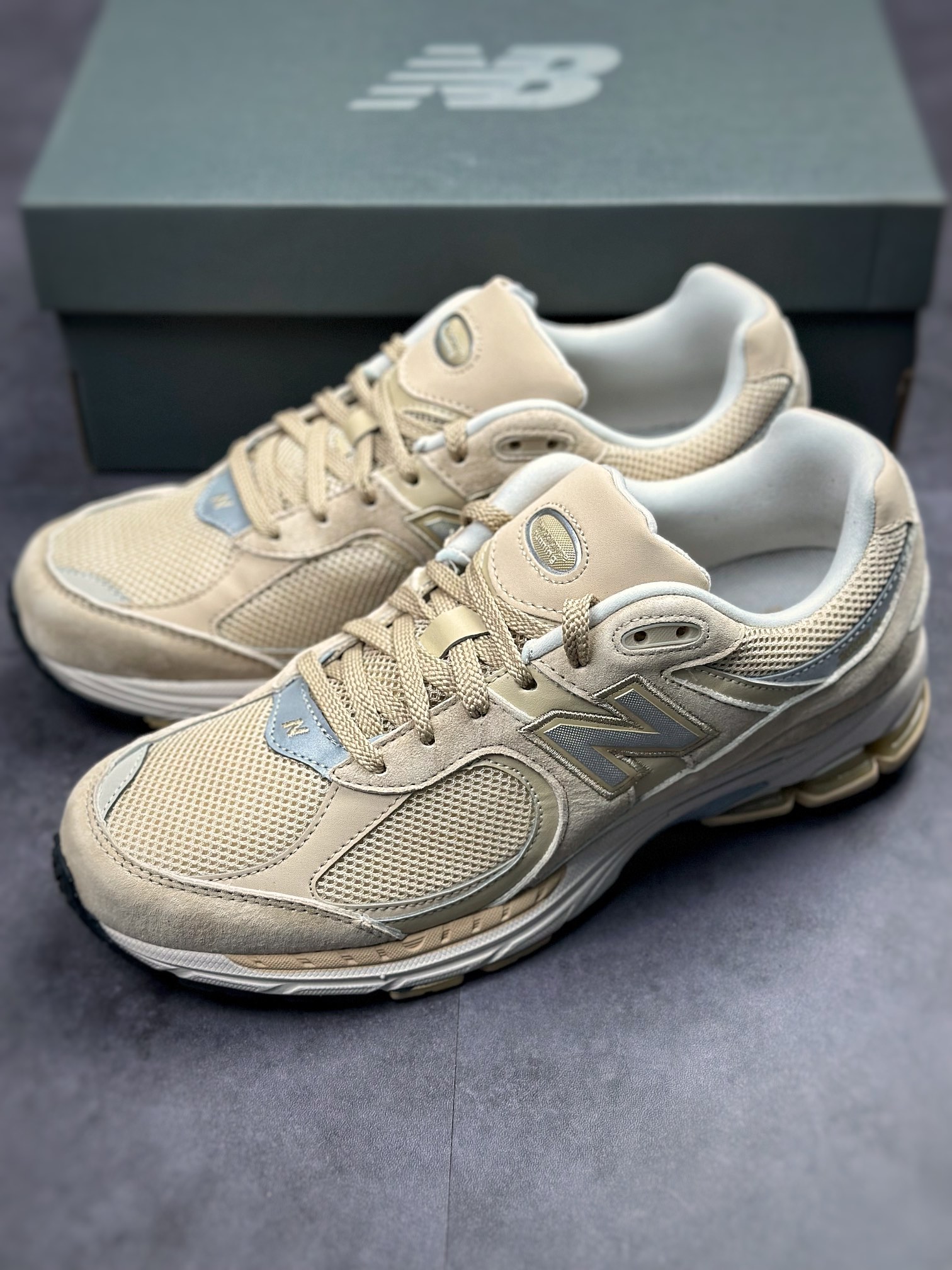 NewBalance2002R retro item correct version ML2002R2