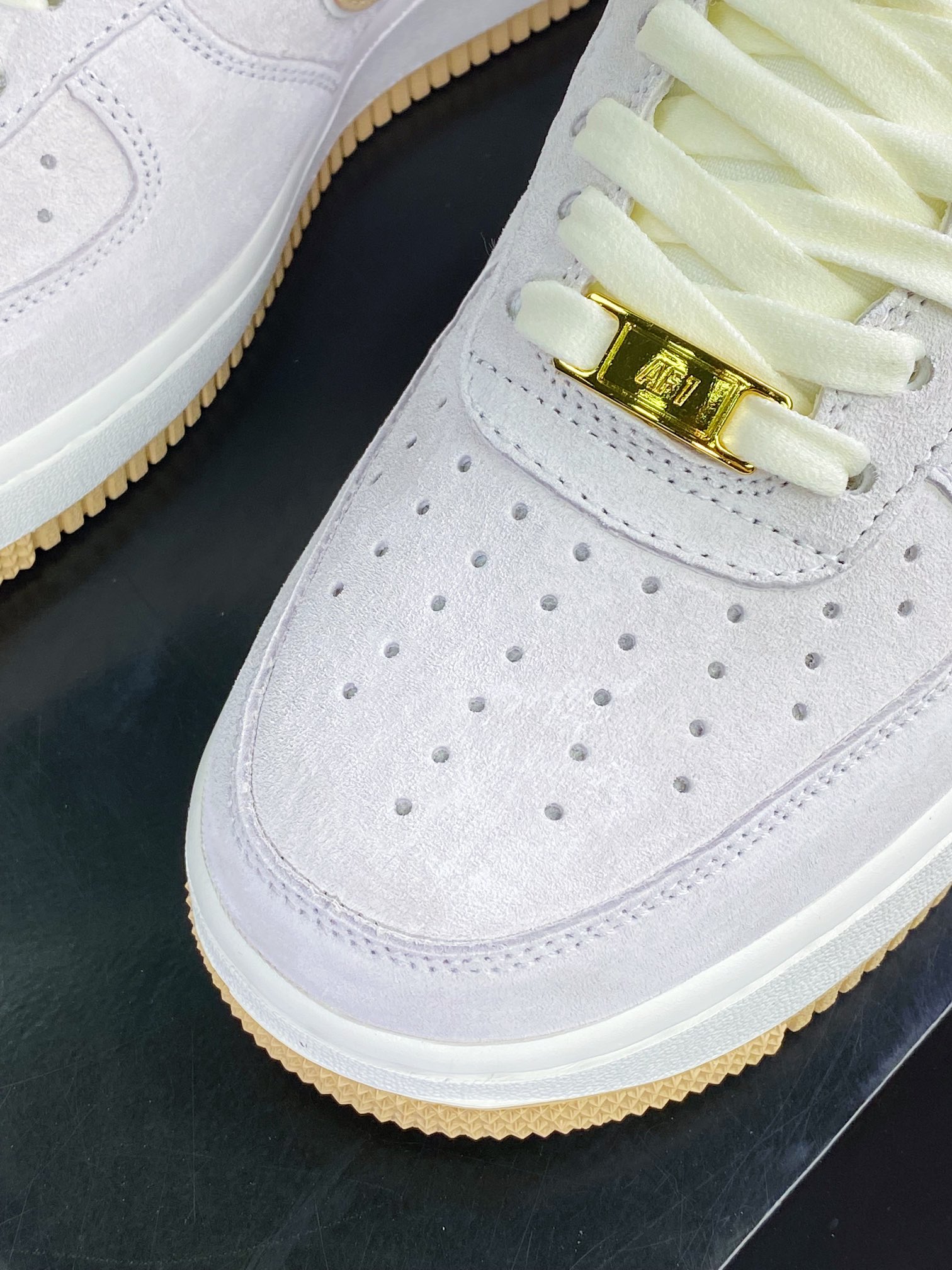 260  Air Force 1′07 Low”Grey/Dark Black/Gold”空军一号经典低帮KK5636-310
