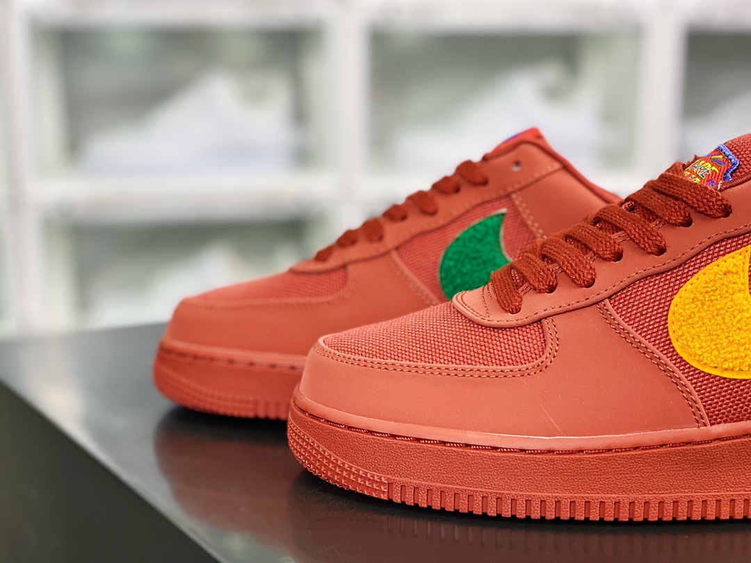 Air Force 1'07 Low” La Familia” Air Force One ”Mandarin Duck Textile Hook Brown” DV5153-600