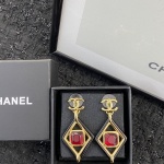 Code E2094 0267825🛍Boucles d'oreilles Chanel en vente chaude🔥nouvel arrivage🆕🆕🆕 cohérent zp😎CHAN 23 rétro creux◇boucles d'oreilles en émail en forme de diamant🤑super haut de gamme rétro couleur noir et or 1 Code E2094 0267825🛍Boucles d’oreilles Chanel en vente chaude🔥nouvel arrivage🆕🆕🆕 cohérent zp😎CHAN 23 rétro creux◇boucles d’oreilles en émail en forme de diamant🤑super haut de gamme rétro couleur noir et or
