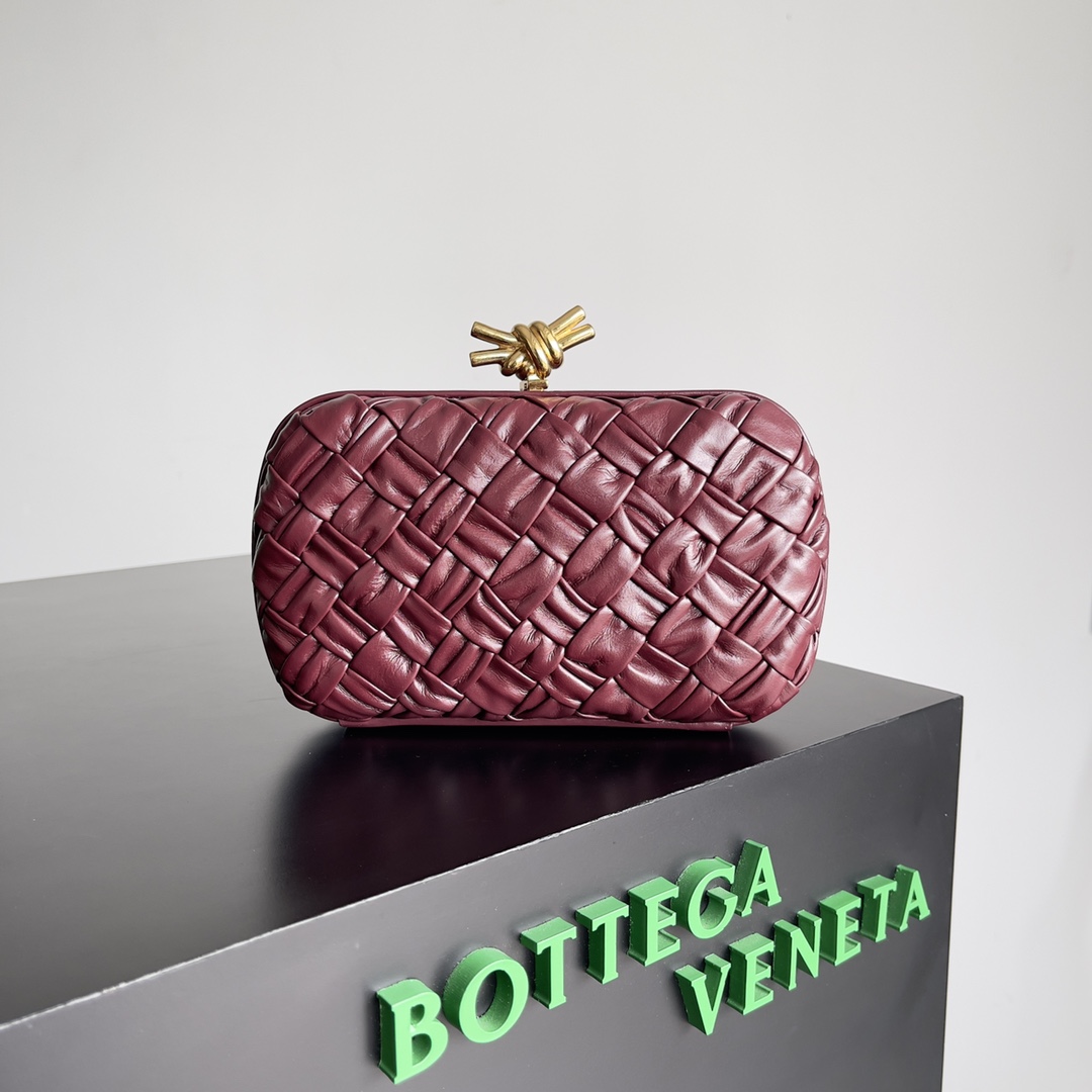 Bottega Veneta Crossbody & Shoulder Bags Weave Vintage
