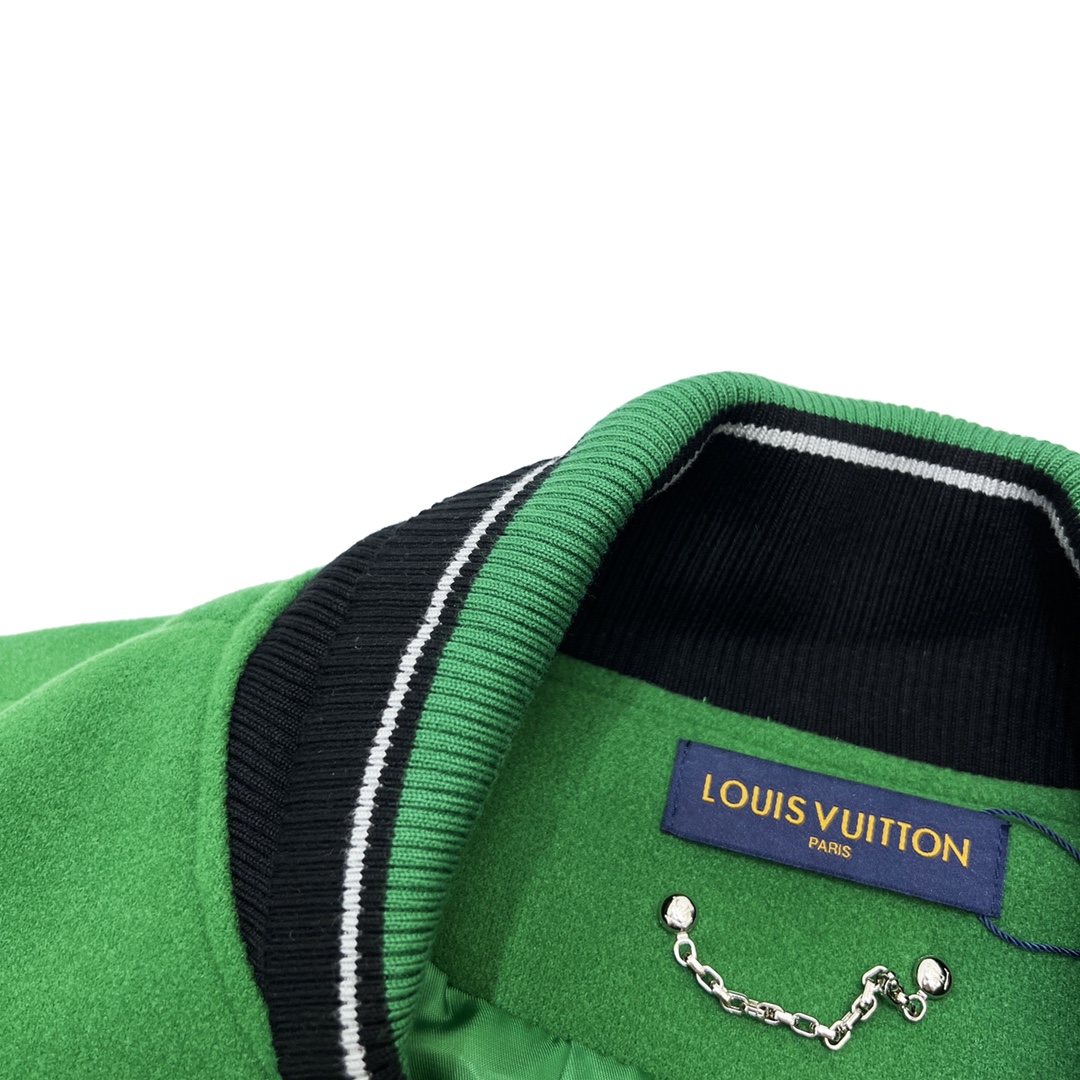 420 Louis Vuitton /路易威登 22FW皮袖拼接棒球服夹克外套