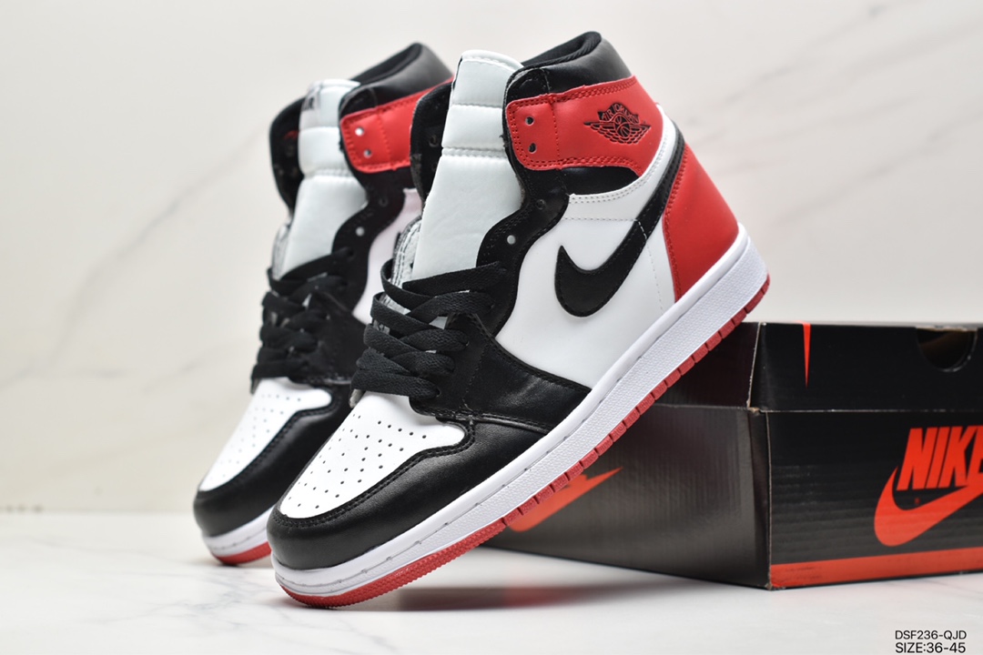 Nike Air Jordan 1 Retro High OG 