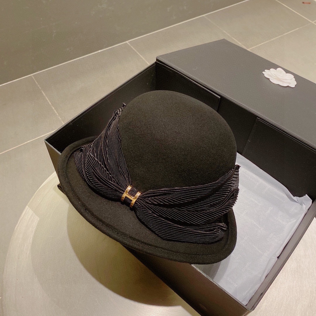 Counter Quality
 Hermes Hats Straw Hat Wool Fall/Winter Collection