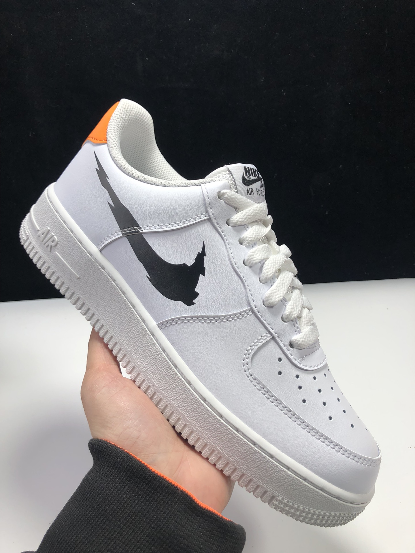 AF1白黑橙low尺码36-45总裁