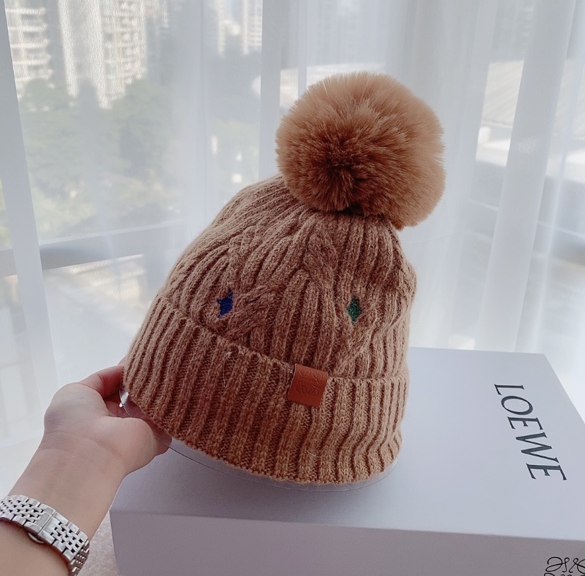 Loewe Hats Knitted Hat Knitting Rabbit Hair Fall/Winter Collection