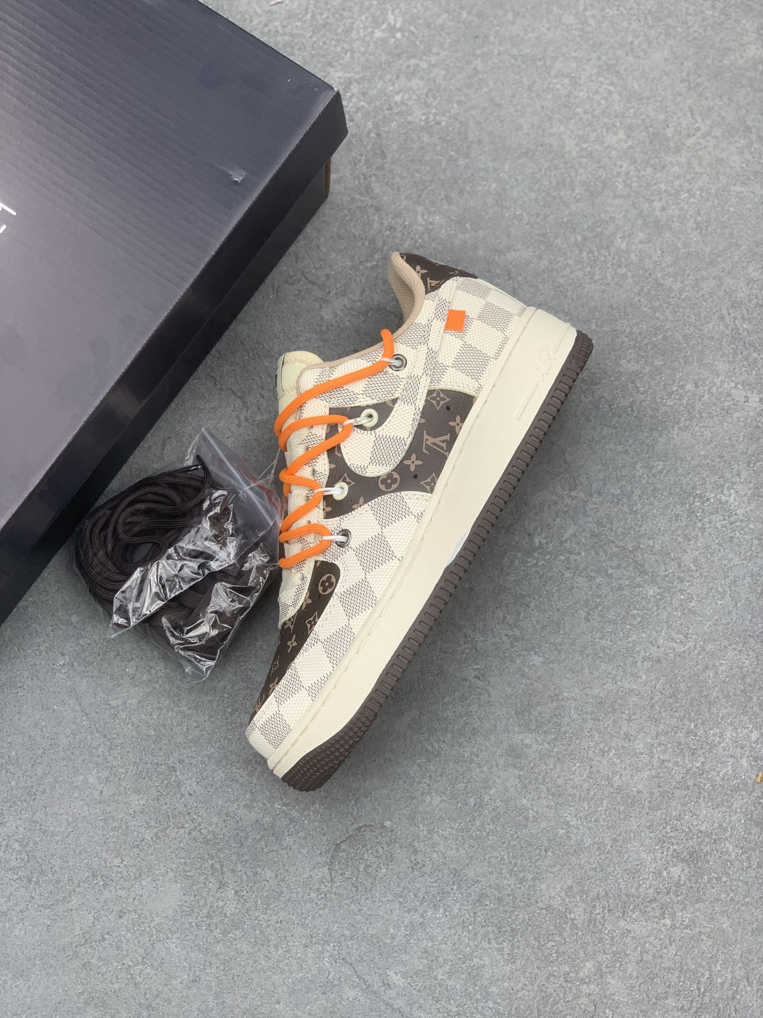 Nike Air Force 1 '07 Louis Vuitton Custom Sneakers - Butter White/Green 8 i1670620297 6089 6