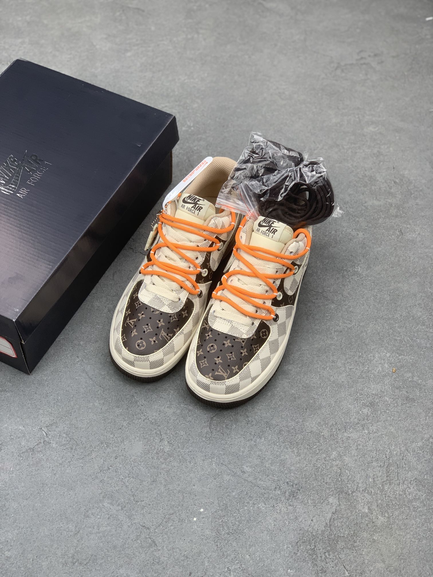 Nike Air Force 1 '07 Louis Vuitton Custom Sneakers - Butter White/Green 9 i1670620297 959 7