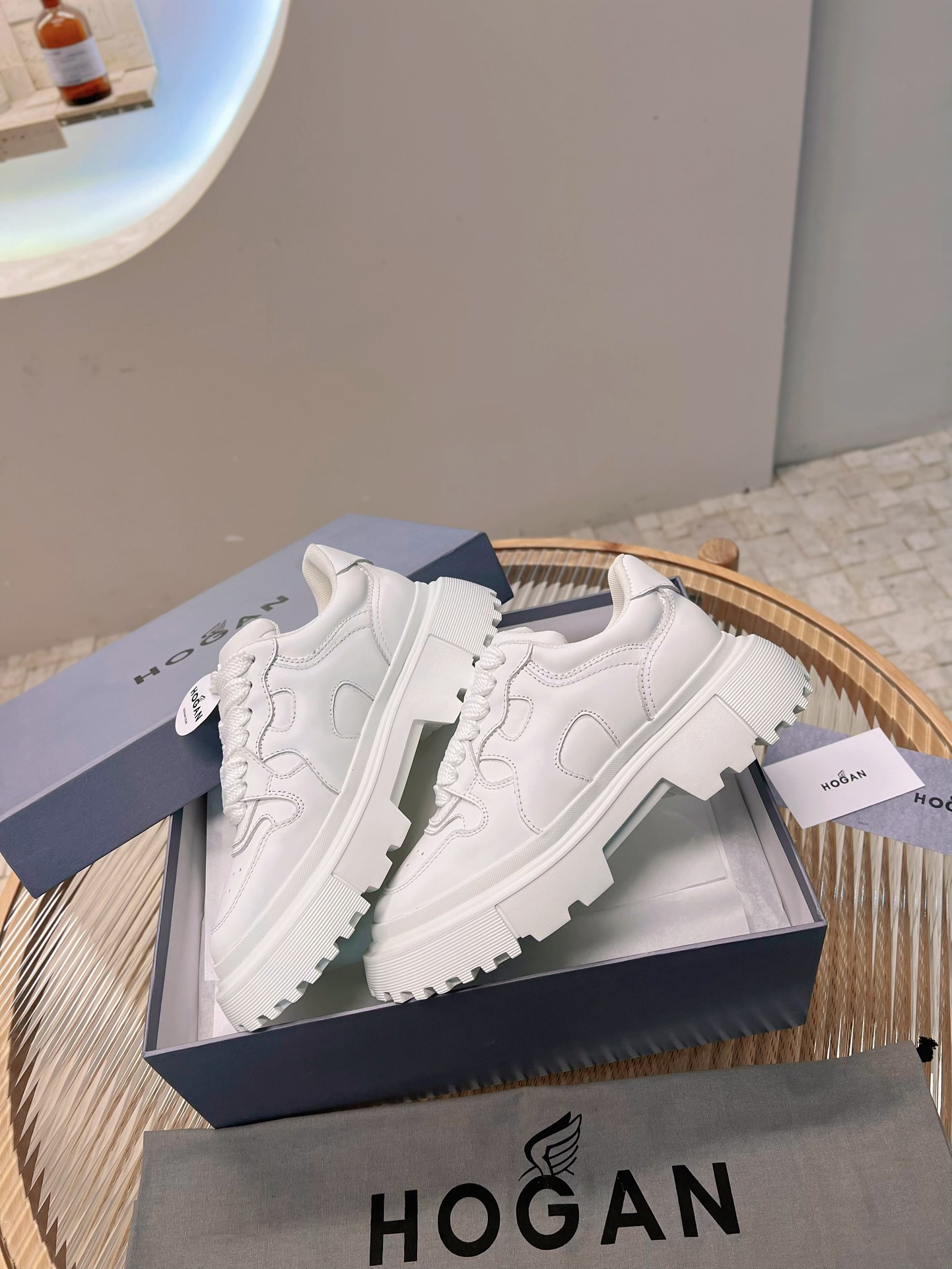 New H629 Series: Stylish Hogan Hogan Shoes with Thick Bottom and Leather Elegance - 图片 5