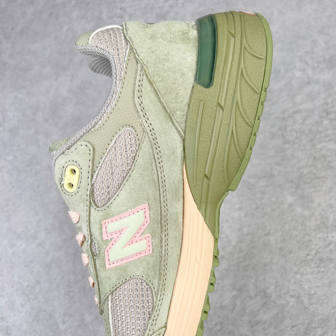 图片[7]-＃K版纯原 Joe Freshgoods x New Balance MR993JG1 新百伦NB993 联名绿粉 第三代总统复古慢跑鞋 鞋身以网眼鞋面结合同色系优质麂皮革构成，鞋舌处点缀 New Balance Made In USA 同色系刺绣标识，彰显鞋款身份。鞋侧点缀银色 \\\”993\\\” 字样，丰富鞋身设计的同时，构建时尚外观。鞋款搭载 ABZORB 缓震系统，通过缓冲和抗压性的结合来吸收冲击力，舒适功能升级。同时搭配泛黄做旧中底，打造丰富层次感，缔造出色复古韵味。尺码：36 37 37.5 38 38.5 39 40 40.5 41.5 42 42.5 43 44 44.5 45-选品中心
