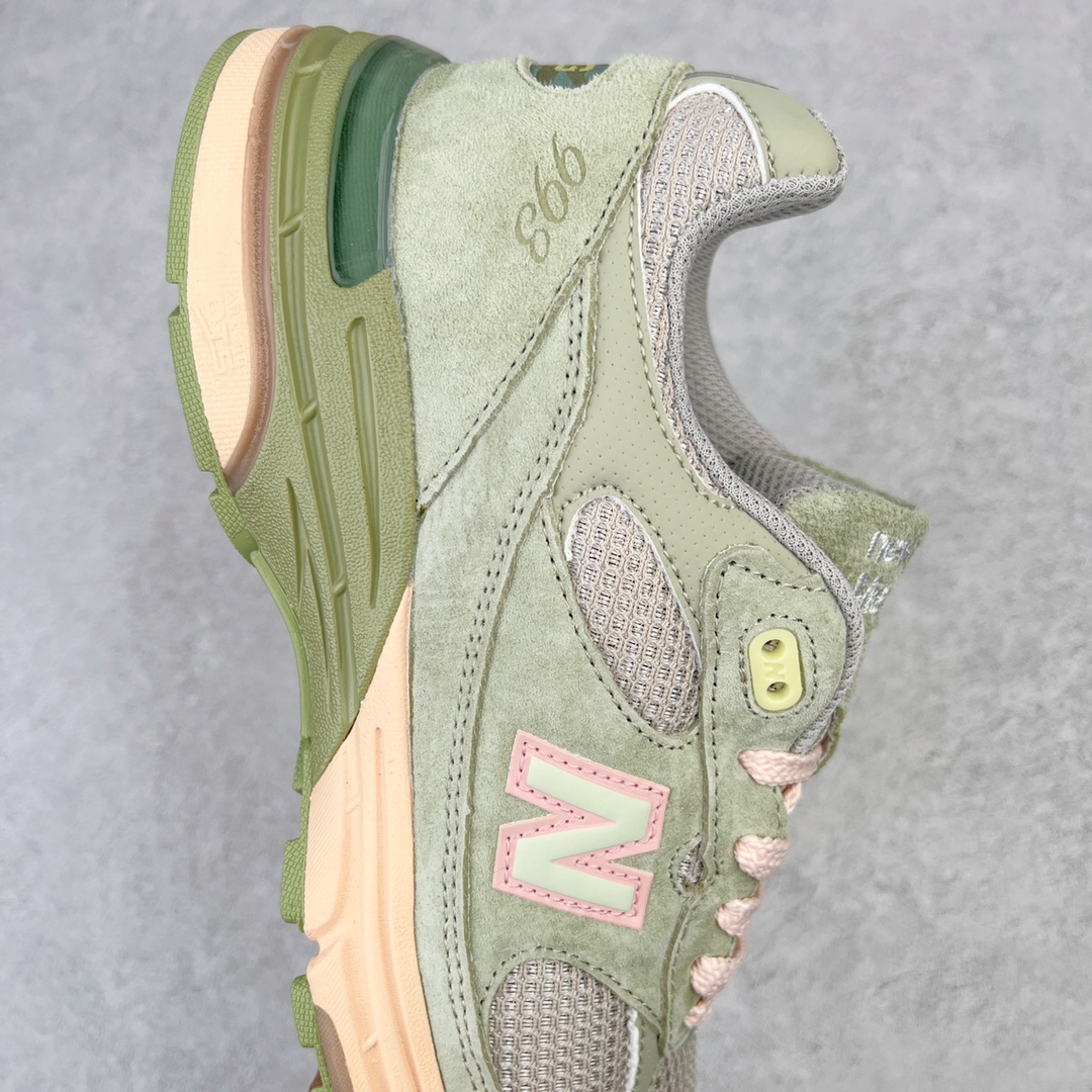 图片[6]-＃K版纯原 Joe Freshgoods x New Balance MR993JG1 新百伦NB993 联名绿粉 第三代总统复古慢跑鞋 鞋身以网眼鞋面结合同色系优质麂皮革构成，鞋舌处点缀 New Balance Made In USA 同色系刺绣标识，彰显鞋款身份。鞋侧点缀银色 \\\”993\\\” 字样，丰富鞋身设计的同时，构建时尚外观。鞋款搭载 ABZORB 缓震系统，通过缓冲和抗压性的结合来吸收冲击力，舒适功能升级。同时搭配泛黄做旧中底，打造丰富层次感，缔造出色复古韵味。尺码：36 37 37.5 38 38.5 39 40 40.5 41.5 42 42.5 43 44 44.5 45-选品中心